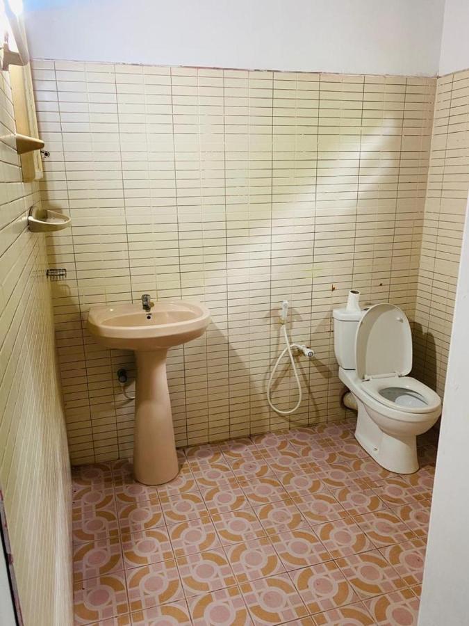 Chandi Gaya Beach Guesthouse Тангале Екстериор снимка