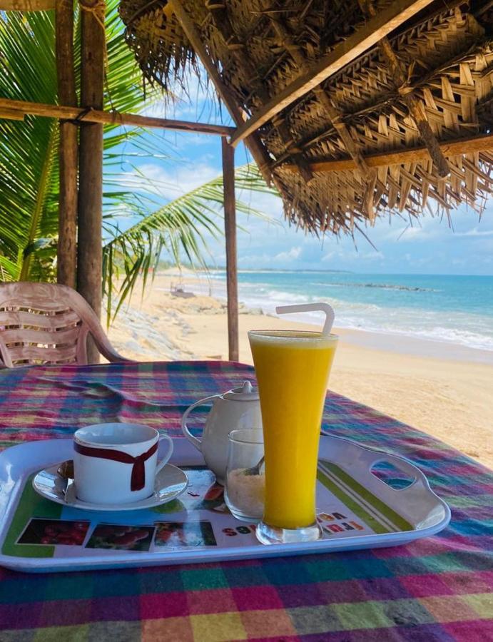 Chandi Gaya Beach Guesthouse Тангале Екстериор снимка